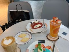 -ADO KAFE(大学城店)