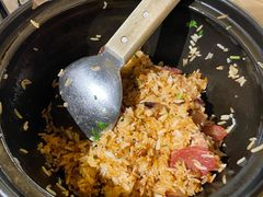 广式腊味煲仔饭-狐狸爱上椰子鸡(金地广场店)