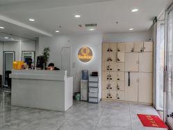 -Coo Hair salon