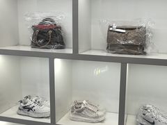 -翰皇直营洗衣洗鞋(望京鹿港店)