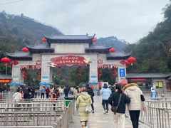 -黔灵山公园-南门售票处