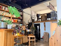 -房角石咖啡与书(吉大南校店)