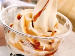 -喜茶(上海打浦桥日月光gelato lab+店)