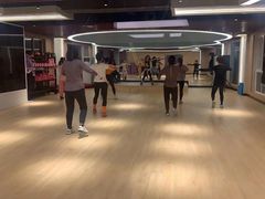 -贝菲特游泳健身(徐泾店)