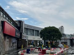 -证大大拇指广场(芳甸路店)