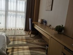 -兴芮温泉度假区