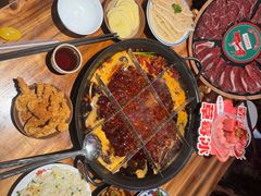 -周小明火锅(黑金冠社区店)