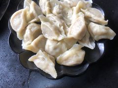 -果松木炭酸菜铜火锅·外婆参鸡汤