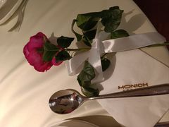 -MONICH牛排融合餐厅(和义大道购物中心店)