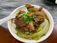 牛腩猪肠河粉-珍珍小食店(西华路店)