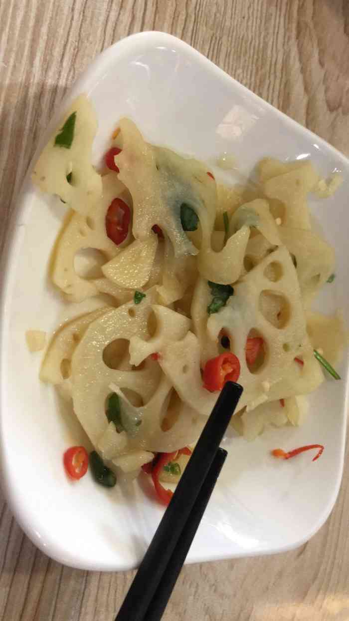 面面俱道-"面的口味偏咸,口味重的可能会喜欢.比较郁.