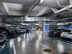 -日月光中心-停车场