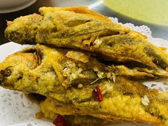 干煸小黄鱼-胡子饮食店