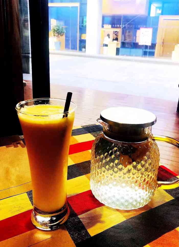 环境遇见西木总店在体育路文化艺术中心地理位置好先去图书馆看个书