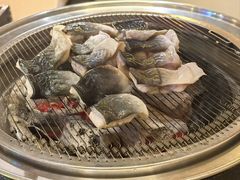 -围炉肉舍•炭烤活鳗•丹东海鲜烤肉(步行街店)