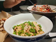 -费大厨辣椒炒肉(高铁吾悦广场店)