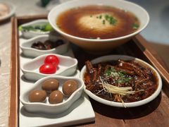 -松鹤面馆·古法焖肉面(观前店)