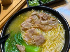 -勺子米线·云南传统小吃市集(四方街店)