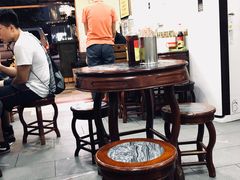 大堂-八珍·广式煎饺·广州老字号(北京路总店)