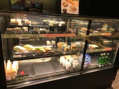 面包甜点陈列柜-星巴克(温州银泰大西洋店)