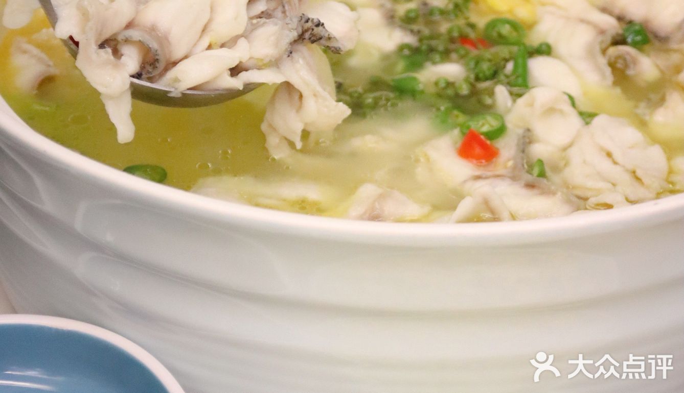 一锅鱼🐟，干了三碗米饭🍚 🍚🍚