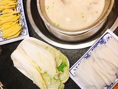 -肖仙仙羊肉汤·创于1996年(三官堂总店)