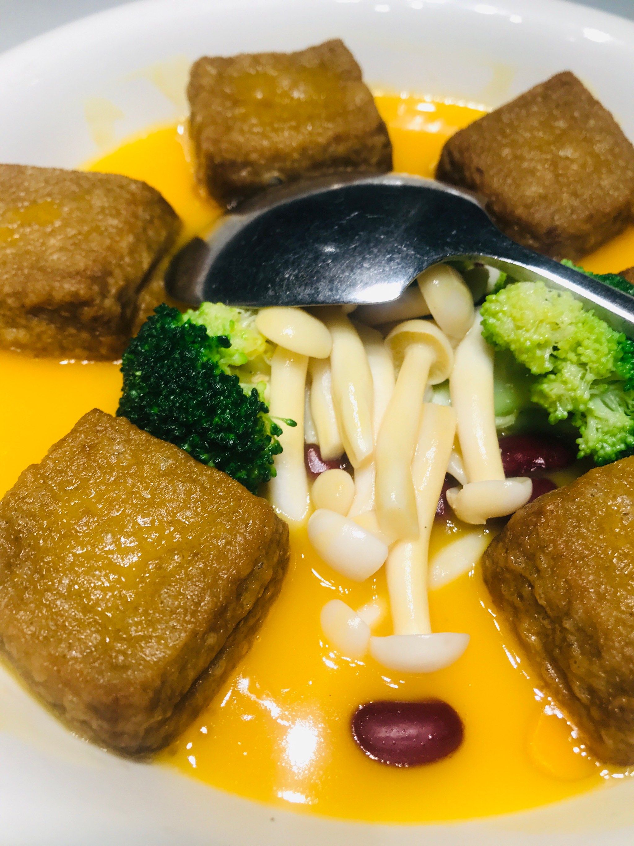 炸黑豆腐食材很细嫩