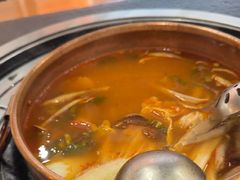 -阿山卓·野生菌火锅·纳西火塘烤肉