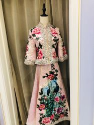 -觅白婚纱礼服馆