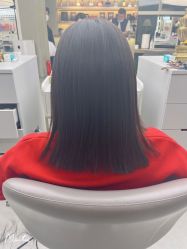 -变画·发型STUDIO