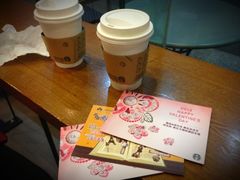 桃花红茶拿铁&栗香马奇朵-星巴克(中远两湾城店)