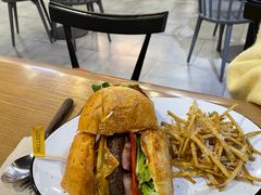 -HELLO 27 意面·沙拉·帕尼尼