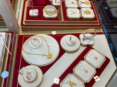 -恒一珠宝·回收黄金钻石奢侈品(灵岩南路店)