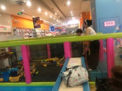 -孩子王童乐园(余姚万达店)