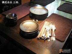 在发光的餐具-花马天堂云南餐厅 Lost Heaven(高邮路店)