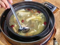 -濠轩阁特色生蚝火锅(水湾路店)