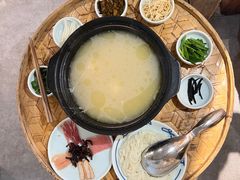 -一坐一忘云南菜(嘉里中心店)