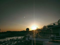 -北戴河碧螺塔海上酒吧公园