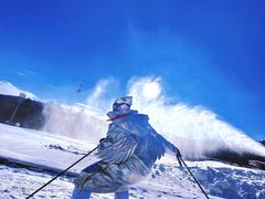 -亚布力新体委滑雪场