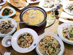 清远鸡炖野生菌-四合院海鲜小厨(旱西关店)