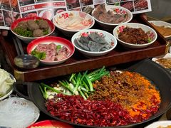 -沸炉重庆老火锅(军事博物馆店)