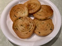 葱油饼-金典银峰老鹅馆·昆山菜(亭林公园店)