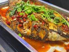 -老街烧烤大排档·地道湖北菜·龙虾馆(汉口火车站店)