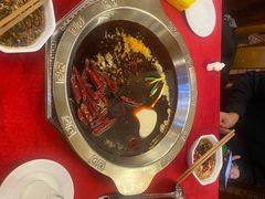 -山城年华老火锅(玉林店)