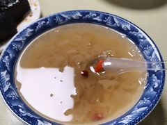 银耳汤-五娭毑臭豆腐(黄兴南路店)