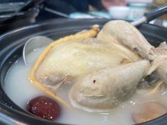 参鸡汤-屋里家延边朝鲜族冷面(梅林3店)