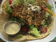 照烧鸡肉配牛油果拉法沙拉-HELLO 27 意面·沙拉·帕尼尼