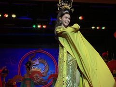 -金东尼人妖秀