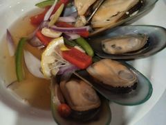 -樱花里音乐餐吧·牛扒椰子鸡(东圃店)