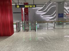 -复旦大学(地铁站)